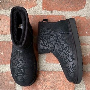 UGG AUSTRALIA Sparkle Graffiti Black Boots